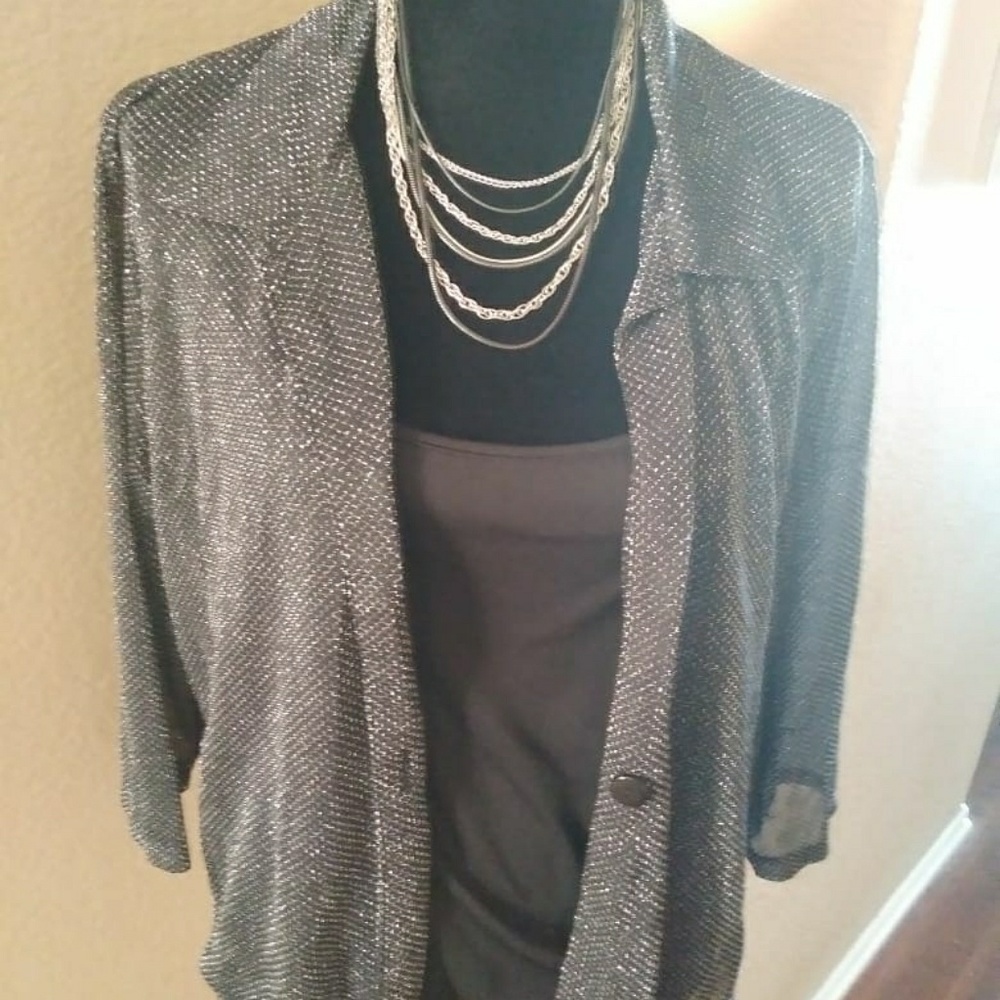 Ladies blouse - Picture 2 of 2